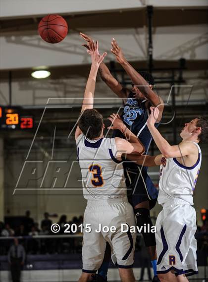 Thumbnail 2 in Righetti vs. Compton photogallery.