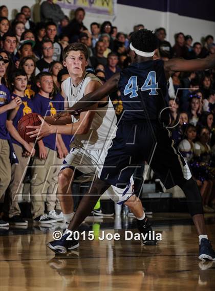 Thumbnail 3 in Righetti vs. Compton photogallery.