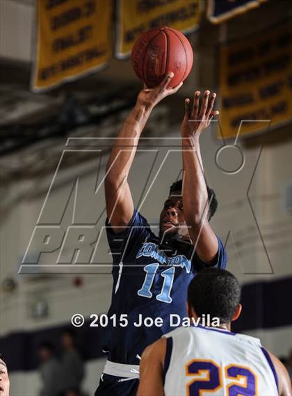 Thumbnail 2 in Righetti vs. Compton photogallery.