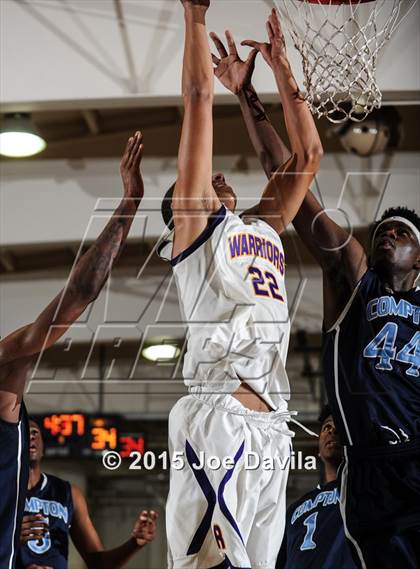 Thumbnail 2 in Righetti vs. Compton photogallery.