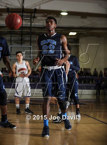 Thumbnail 3 in Righetti vs. Compton photogallery.