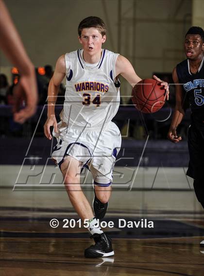 Thumbnail 2 in Righetti vs. Compton photogallery.