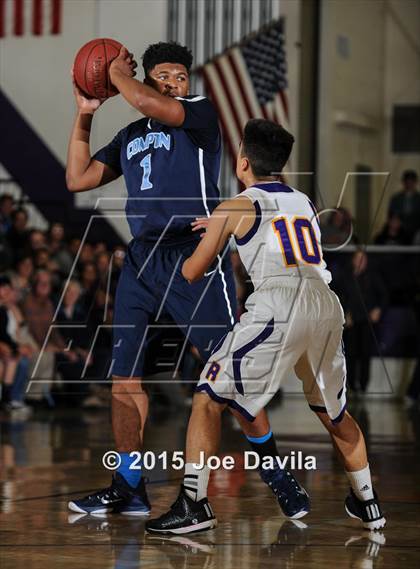 Thumbnail 2 in Righetti vs. Compton photogallery.