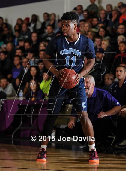 Thumbnail 3 in Righetti vs. Compton photogallery.