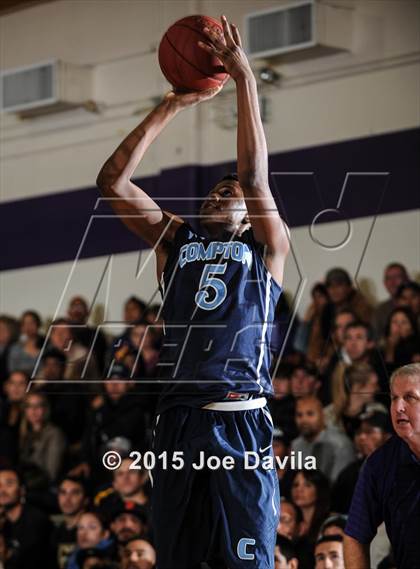 Thumbnail 1 in Righetti vs. Compton photogallery.