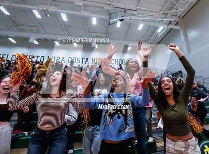 Thumbnail 2 in Notre Dame Academy vs  Oakwood (CIF SS D4A Championship) photogallery.