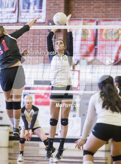 Thumbnail 2 in Modesto @ Enochs photogallery.