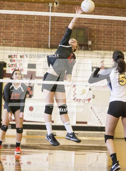 Thumbnail 3 in Modesto @ Enochs photogallery.
