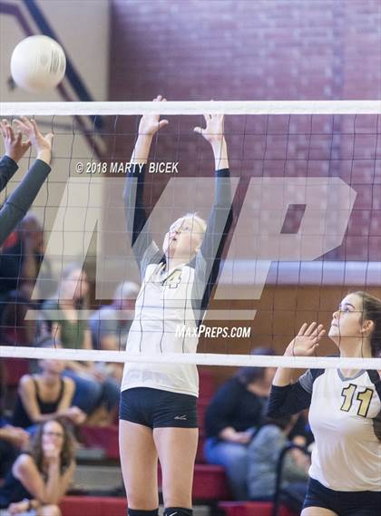 Thumbnail 2 in Modesto @ Enochs photogallery.