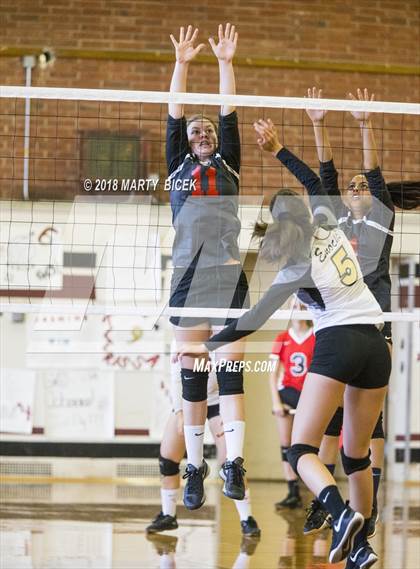 Thumbnail 2 in Modesto @ Enochs photogallery.