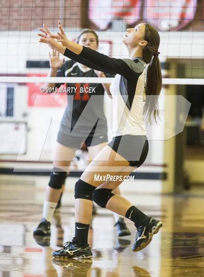 Thumbnail 2 in Modesto @ Enochs photogallery.
