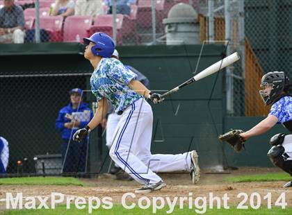 Thumbnail 3 in Shorewood vs. Bainbridge photogallery.