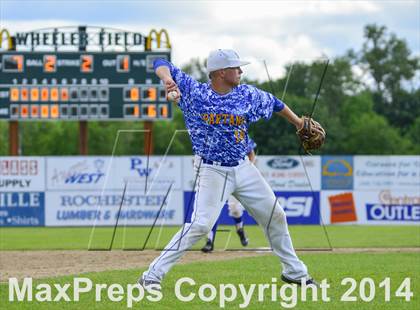 Thumbnail 2 in Shorewood vs. Bainbridge photogallery.