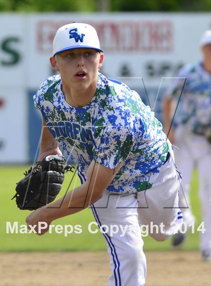 Thumbnail 1 in Shorewood vs. Bainbridge photogallery.