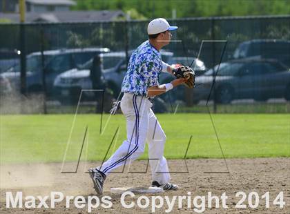 Thumbnail 3 in Shorewood vs. Bainbridge photogallery.