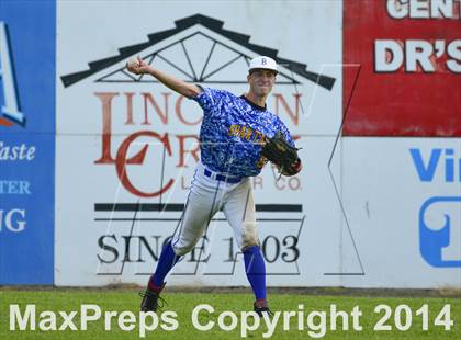 Thumbnail 2 in Shorewood vs. Bainbridge photogallery.