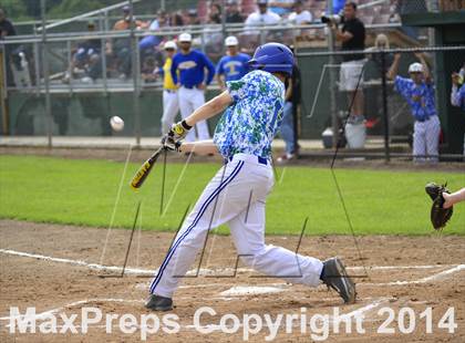 Thumbnail 1 in Shorewood vs. Bainbridge photogallery.