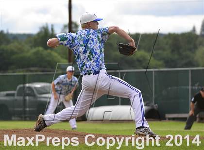 Thumbnail 3 in Shorewood vs. Bainbridge photogallery.