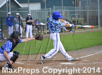 Thumbnail 2 in Shorewood vs. Bainbridge photogallery.