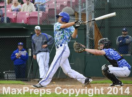 Thumbnail 1 in Shorewood vs. Bainbridge photogallery.
