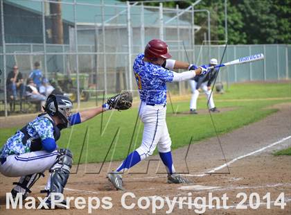 Thumbnail 3 in Shorewood vs. Bainbridge photogallery.