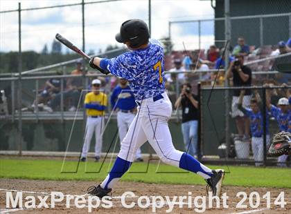 Thumbnail 3 in Shorewood vs. Bainbridge photogallery.
