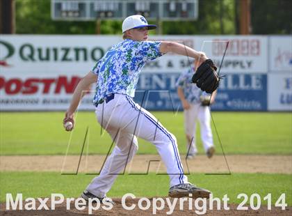 Thumbnail 1 in Shorewood vs. Bainbridge photogallery.