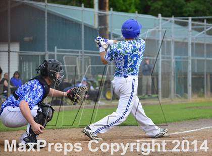 Thumbnail 1 in Shorewood vs. Bainbridge photogallery.
