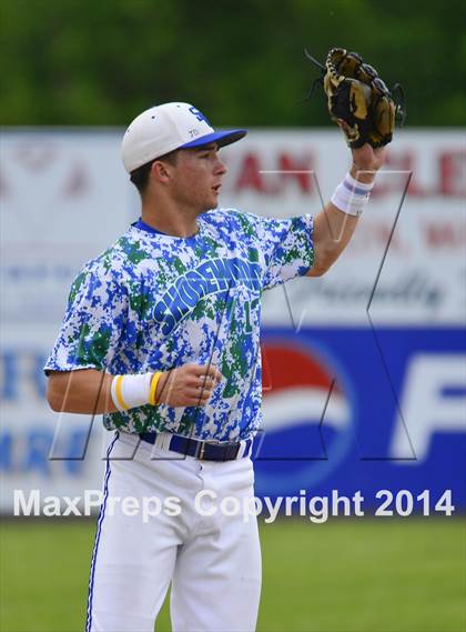 Thumbnail 1 in Shorewood vs. Bainbridge photogallery.
