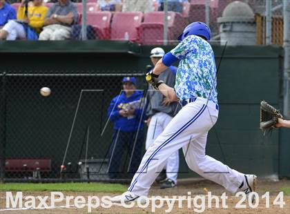 Thumbnail 2 in Shorewood vs. Bainbridge photogallery.