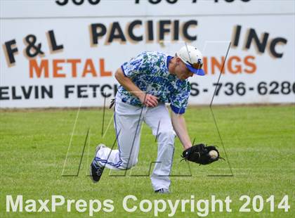 Thumbnail 1 in Shorewood vs. Bainbridge photogallery.