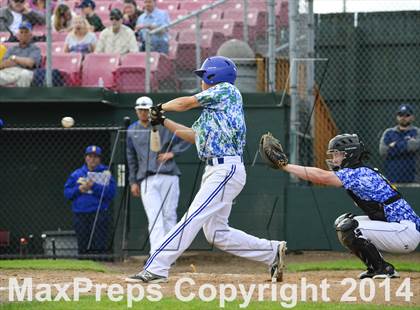 Thumbnail 3 in Shorewood vs. Bainbridge photogallery.