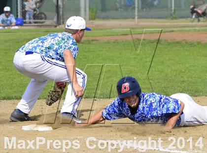 Thumbnail 1 in Shorewood vs. Bainbridge photogallery.