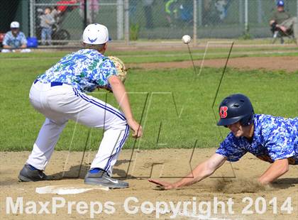 Thumbnail 3 in Shorewood vs. Bainbridge photogallery.