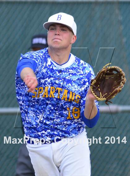 Thumbnail 3 in Shorewood vs. Bainbridge photogallery.