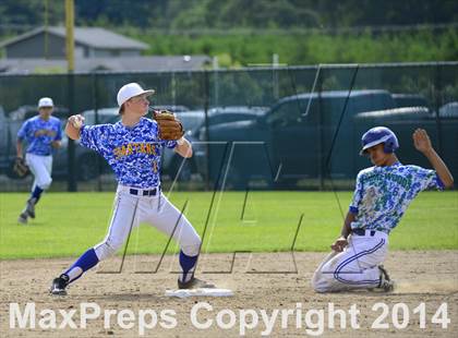 Thumbnail 1 in Shorewood vs. Bainbridge photogallery.