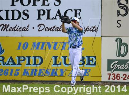 Thumbnail 2 in Shorewood vs. Bainbridge photogallery.
