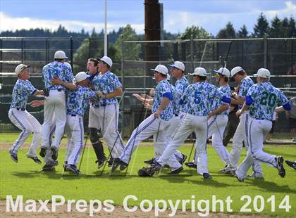 Thumbnail 3 in Shorewood vs. Bainbridge photogallery.