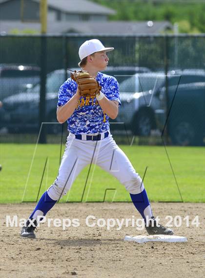 Thumbnail 3 in Shorewood vs. Bainbridge photogallery.