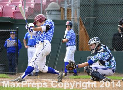 Thumbnail 2 in Shorewood vs. Bainbridge photogallery.