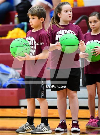 Thumbnail 2 in Huckabay @ Poolville photogallery.