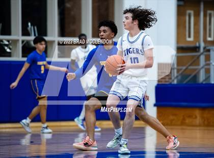 Thumbnail 1 in Sunnyvale vs Wills Point photogallery.
