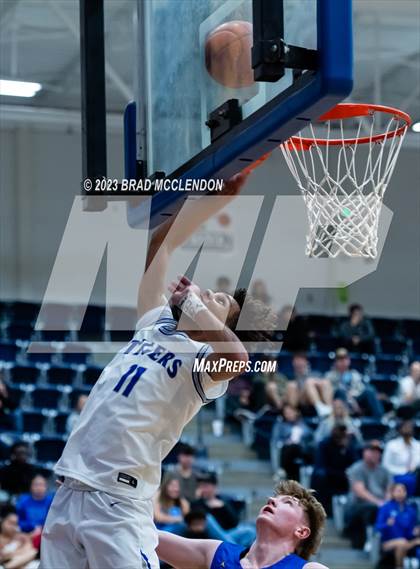 Thumbnail 2 in Sunnyvale vs Wills Point photogallery.