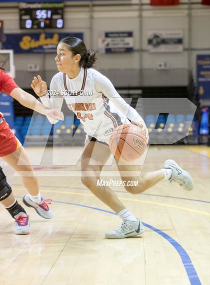 Thumbnail 1 in Half Moon Bay vs Mills (Santa Cruz Warriors NorCal Invitational) photogallery.