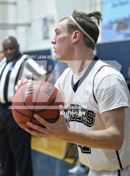 Thumbnail 1 in GV Christian vs Lake Mead Academy photogallery.