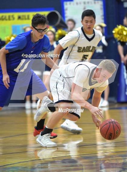 Thumbnail 3 in GV Christian vs Lake Mead Academy photogallery.
