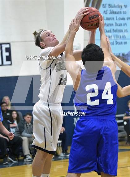 Thumbnail 3 in GV Christian vs Lake Mead Academy photogallery.