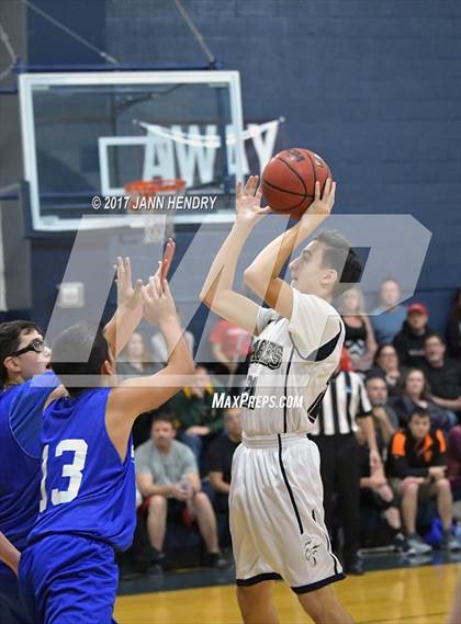 Thumbnail 1 in GV Christian vs Lake Mead Academy photogallery.