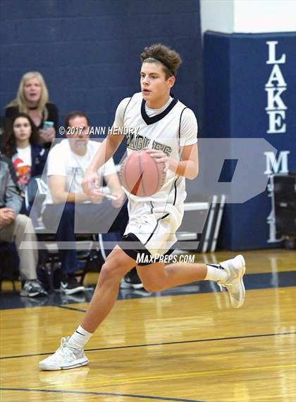 Thumbnail 3 in GV Christian vs Lake Mead Academy photogallery.
