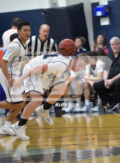 Thumbnail 2 in GV Christian vs Lake Mead Academy photogallery.